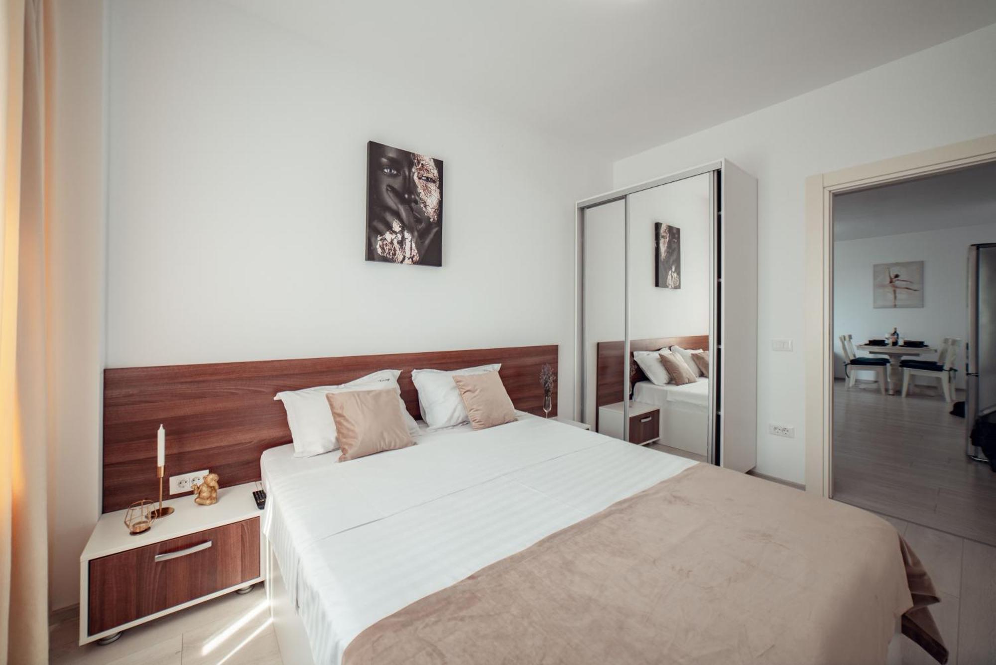 Cozy Collection Apartments At Palas Mall Ясси Екстер'єр фото