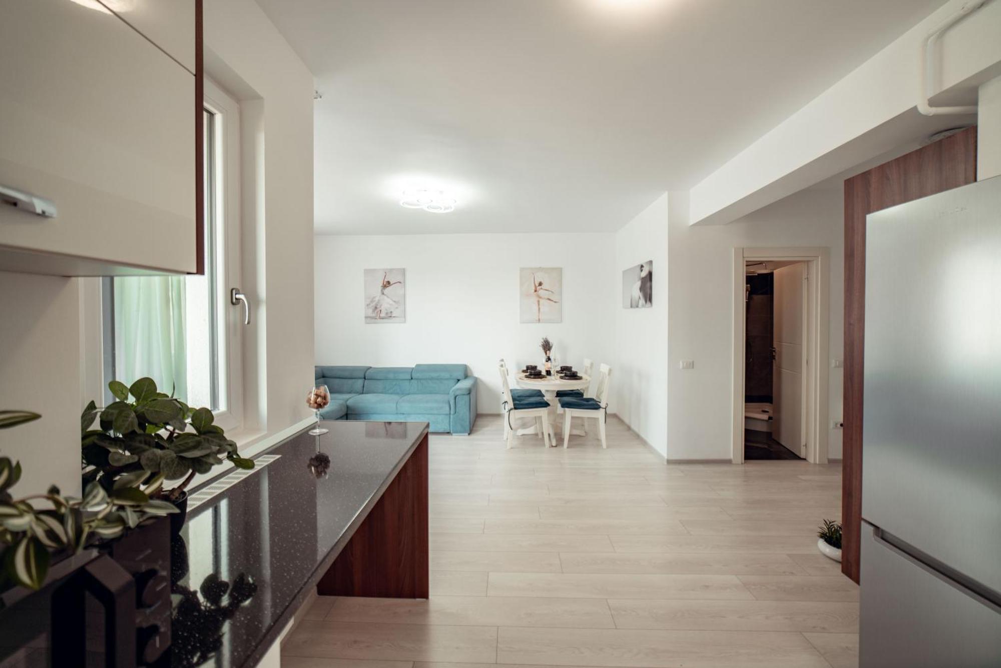 Cozy Collection Apartments At Palas Mall Ясси Екстер'єр фото