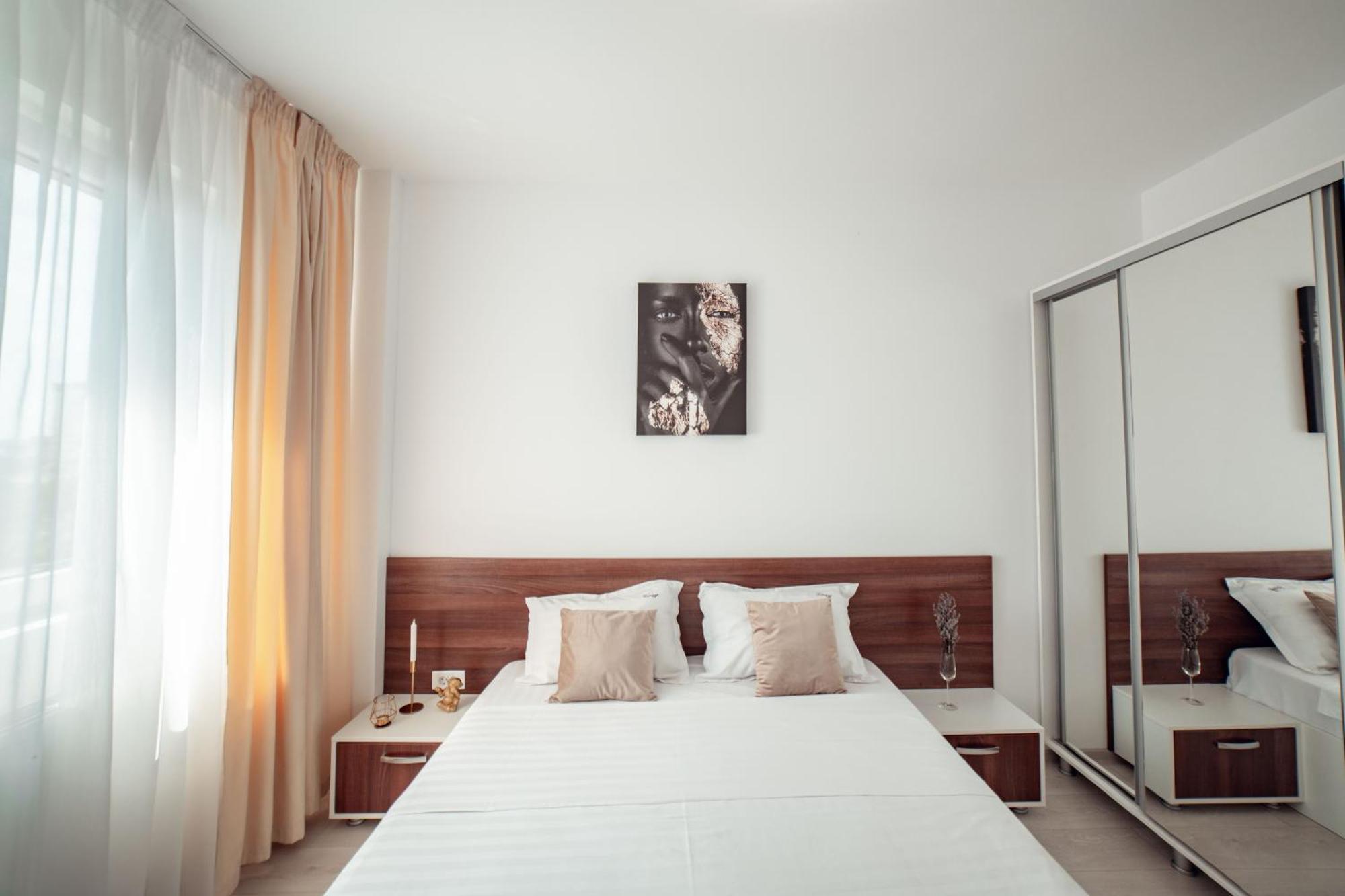 Cozy Collection Apartments At Palas Mall Ясси Екстер'єр фото